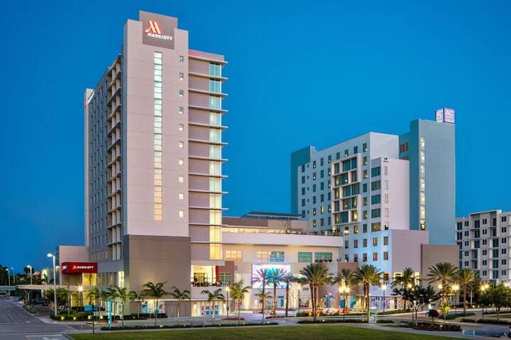 Hotel 90 of 93